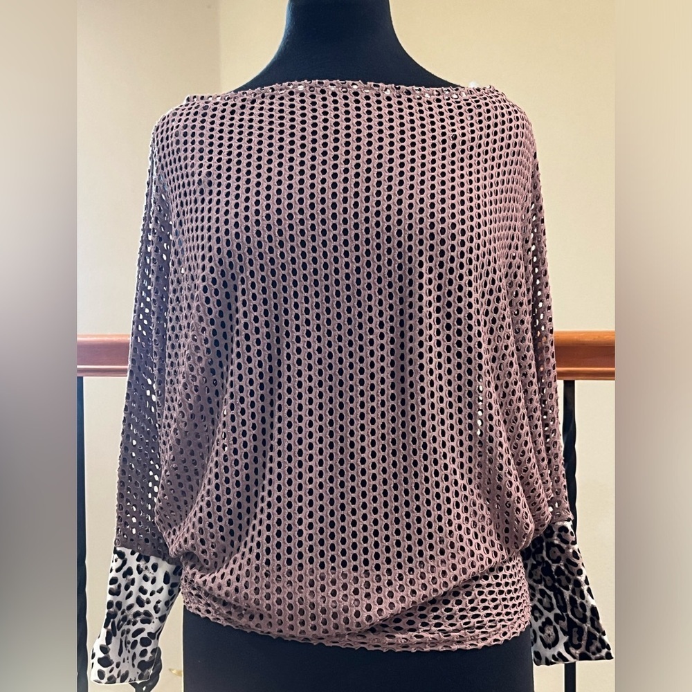 White Birch ASK ANYWAY Taupe FISHNET TOP WITH CHEETAH PRINT SLEEVE CUFF SIZE S